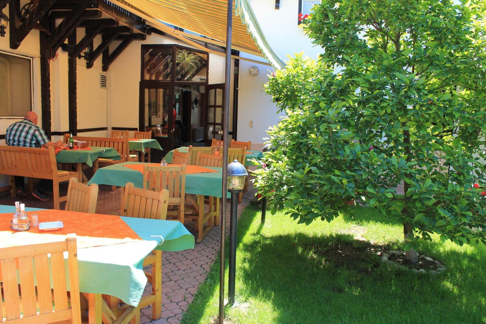 Pension Tip-Top Тыргу-Муреш Экстерьер фото